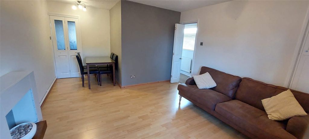 Property photo 3 of 8 Picture No. 08