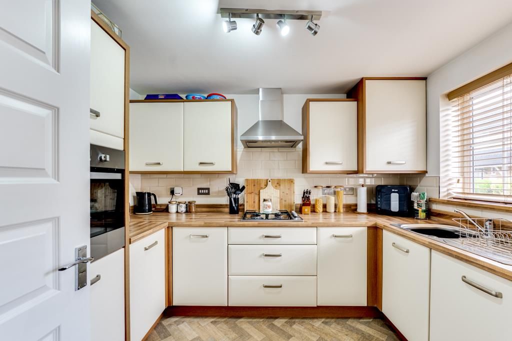 Property photo 3 of 30 8 Forbes Drive, Corby-12.Jpg
