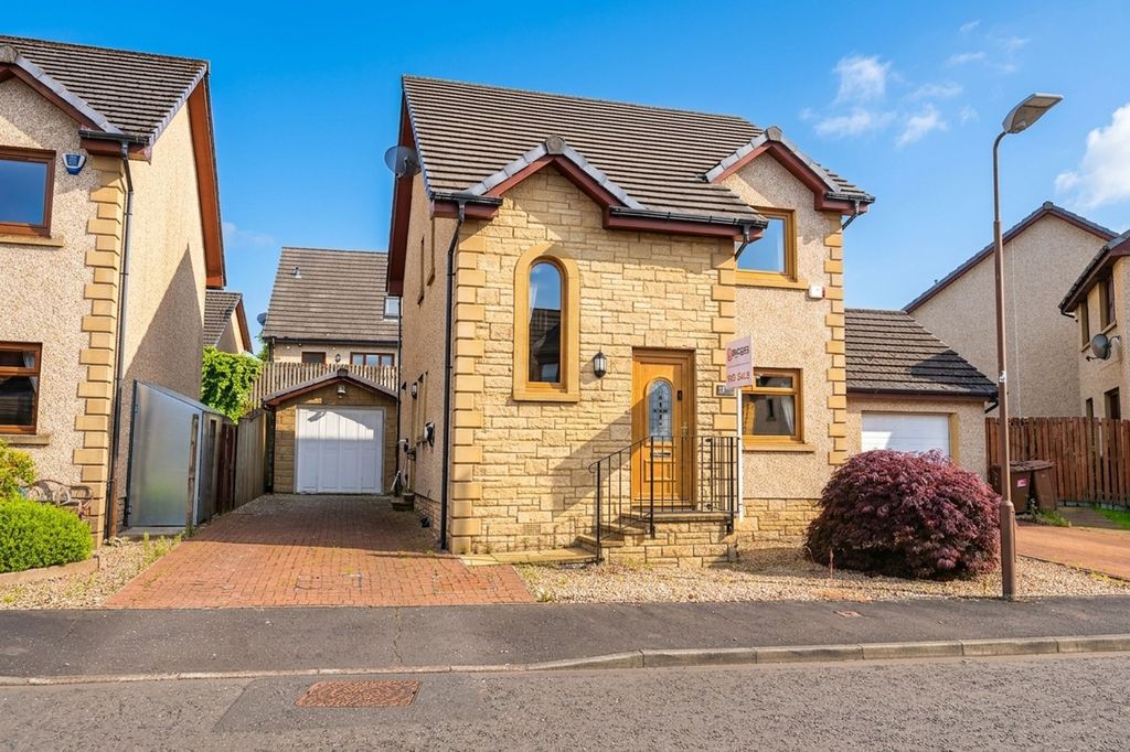 Property photo 1 of 40