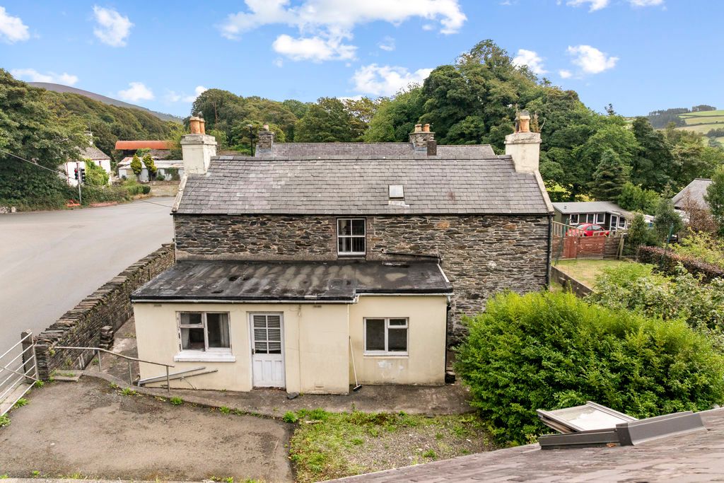 Property photo 3 of 16 Port E Candiss Cottage