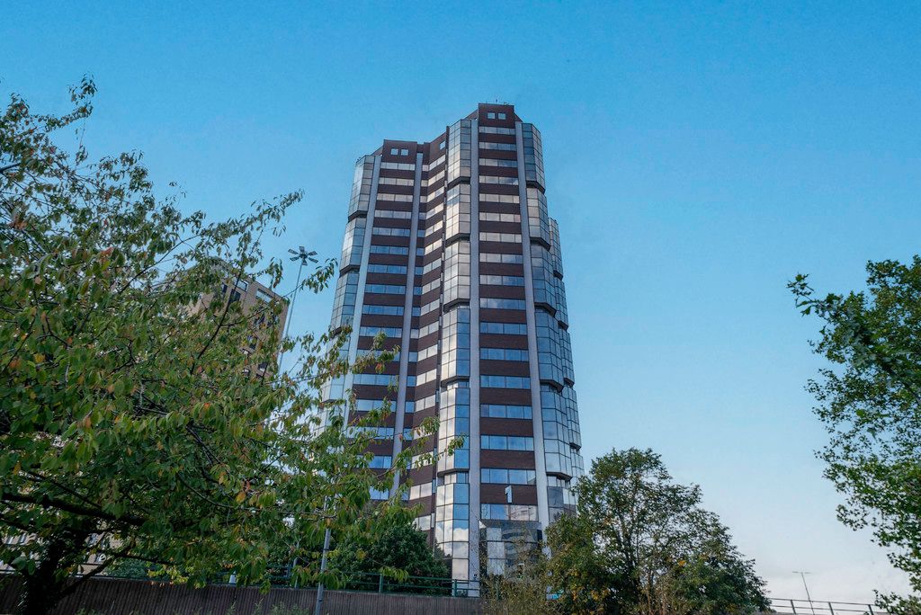 Property photo 1 of 13 Img_108_23_Large