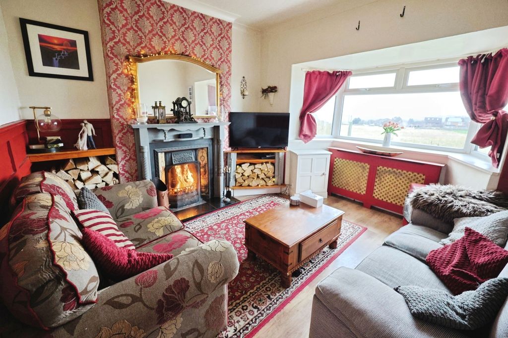 Property photo 3 of 17 Pbox-Img.Jpg