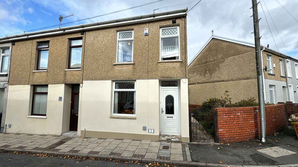 Property photo 1 of 10