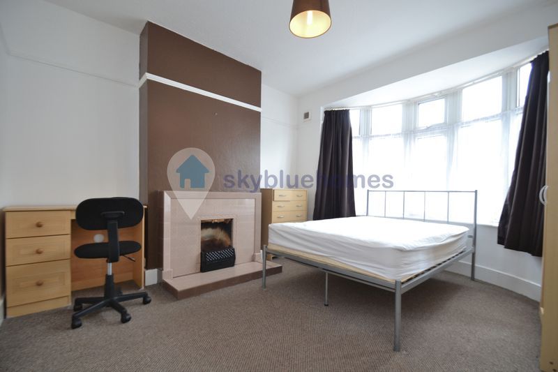 Property photo 3 of 9 Photo 2