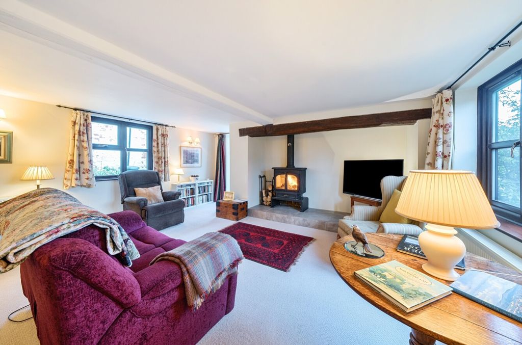 Property photo 2 of 23 1242340 (2)