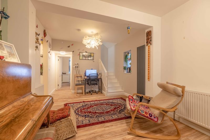 Property photo 2 of 14 Photo 5