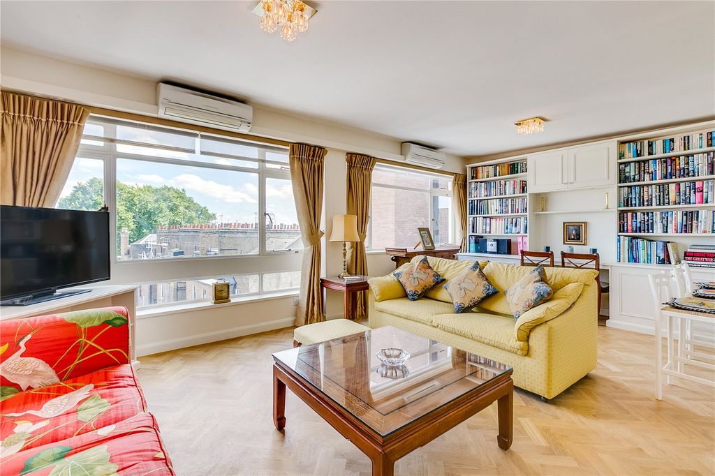 Property photo 3 of 7