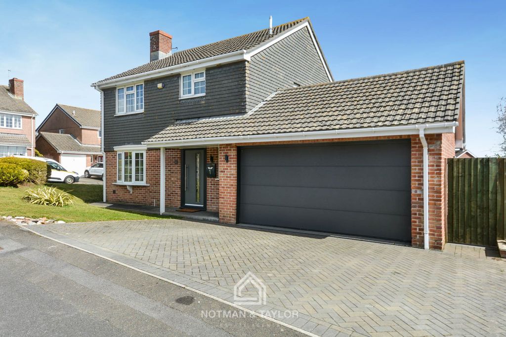 Property photo 1 of 26