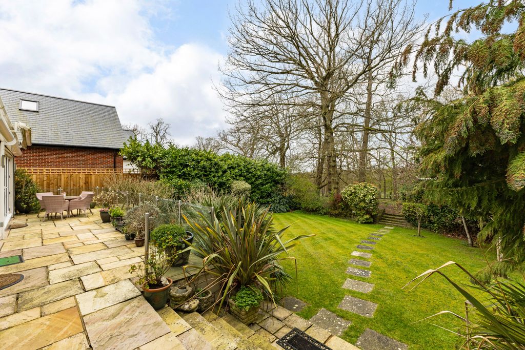 Property photo 3 of 23