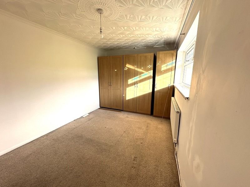 Property photo 3 of 9 4362204