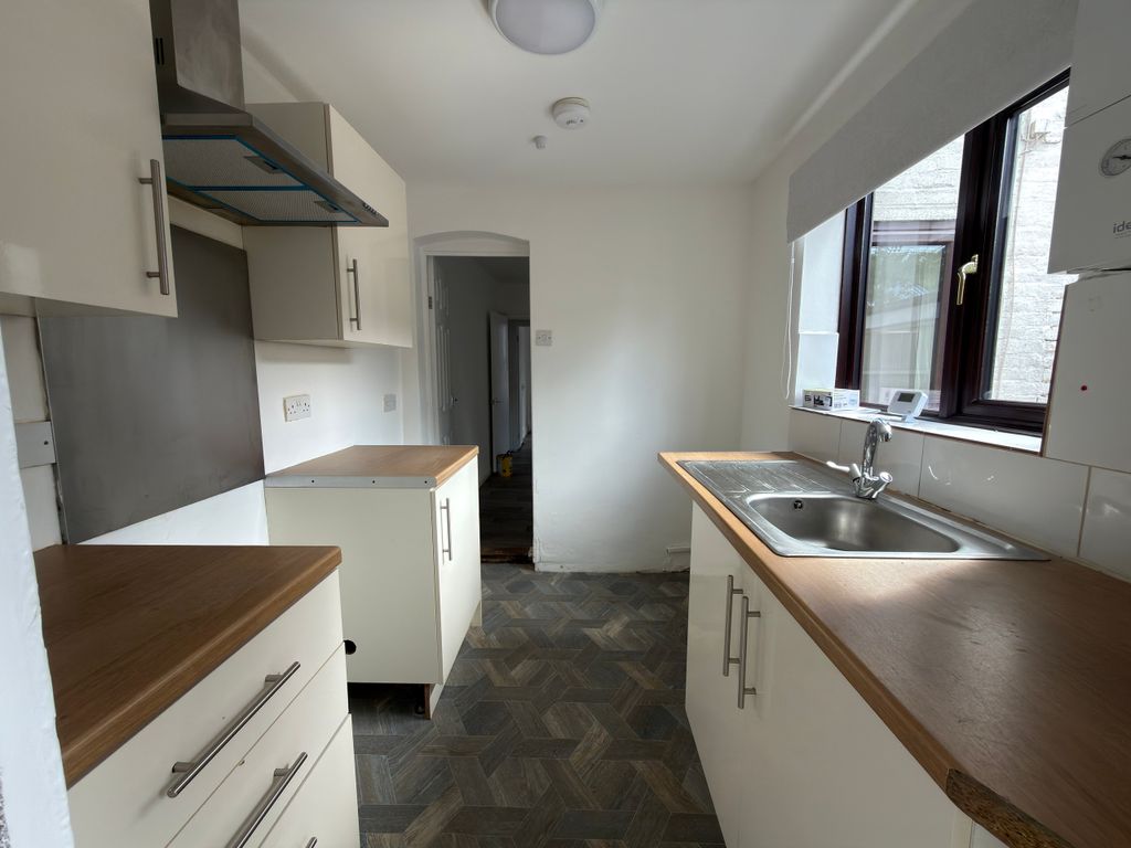 Property photo 2 of 9 Img_1043.Jpg