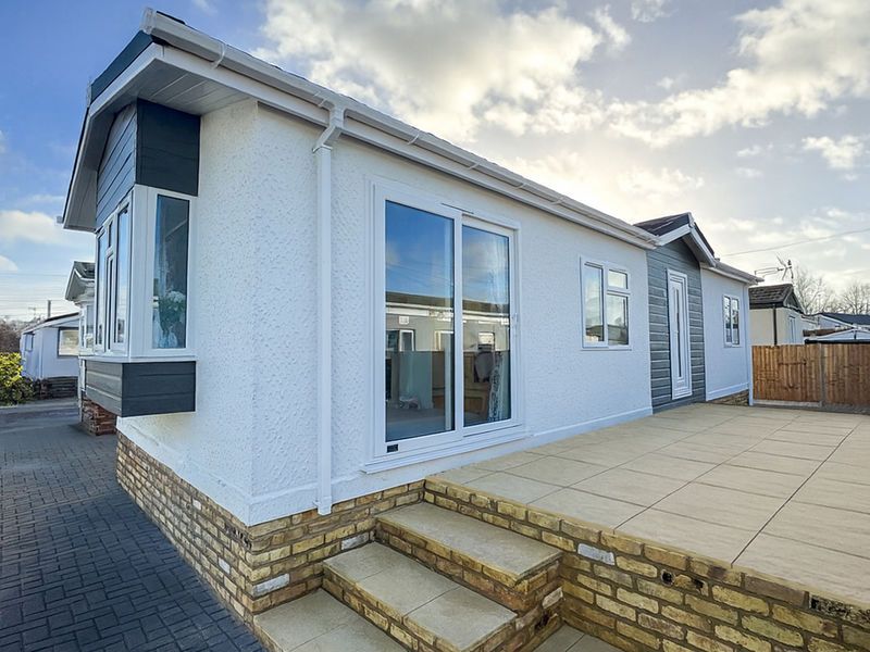 Property photo 1 of 8 Photo 1