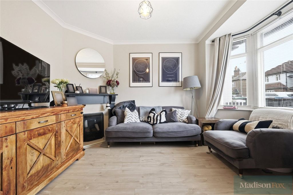 Property photo 2 of 23 Picture No. 36