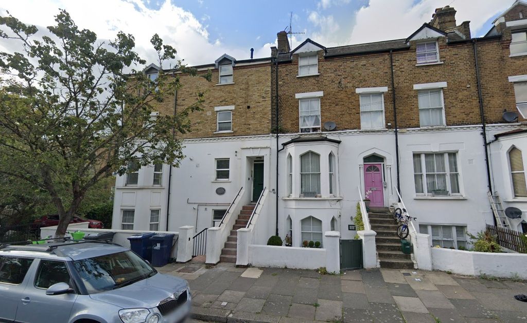 Property photo 1 of 4