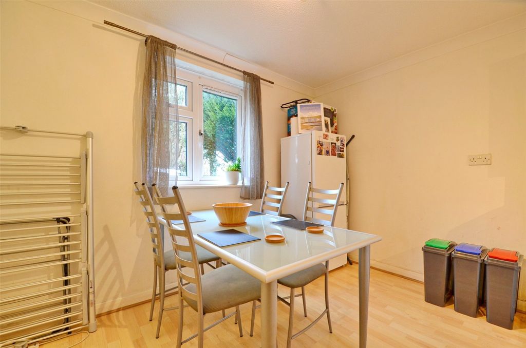 Property photo 2 of 10 Picture No. 15