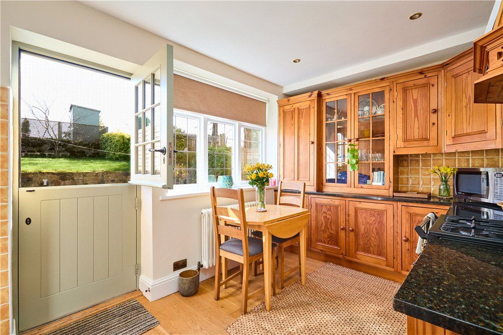 Property photo 3 of 19 Dining Kitchen
