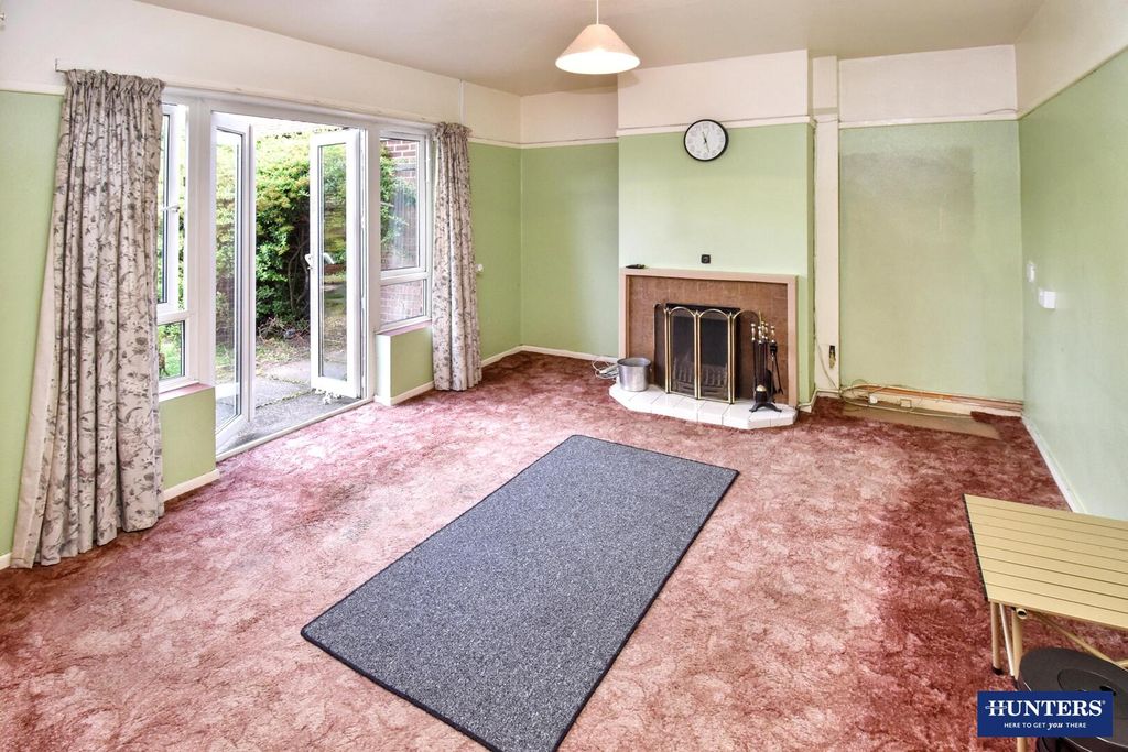 Property photo 3 of 18 Dining Room