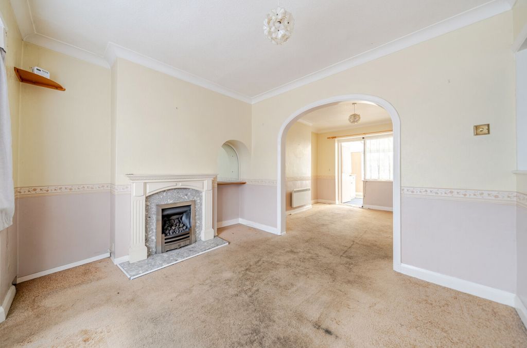 Property photo 3 of 10 1439477-4-69d7B86...