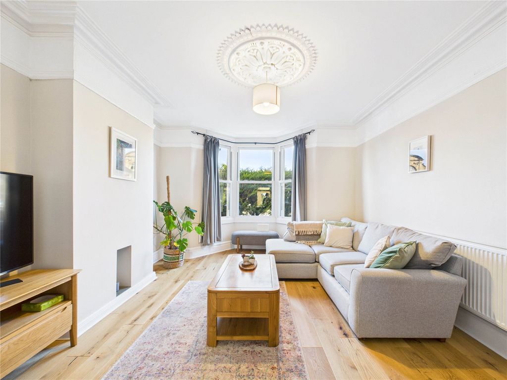 Property photo 1 of 29 Picture No. 20