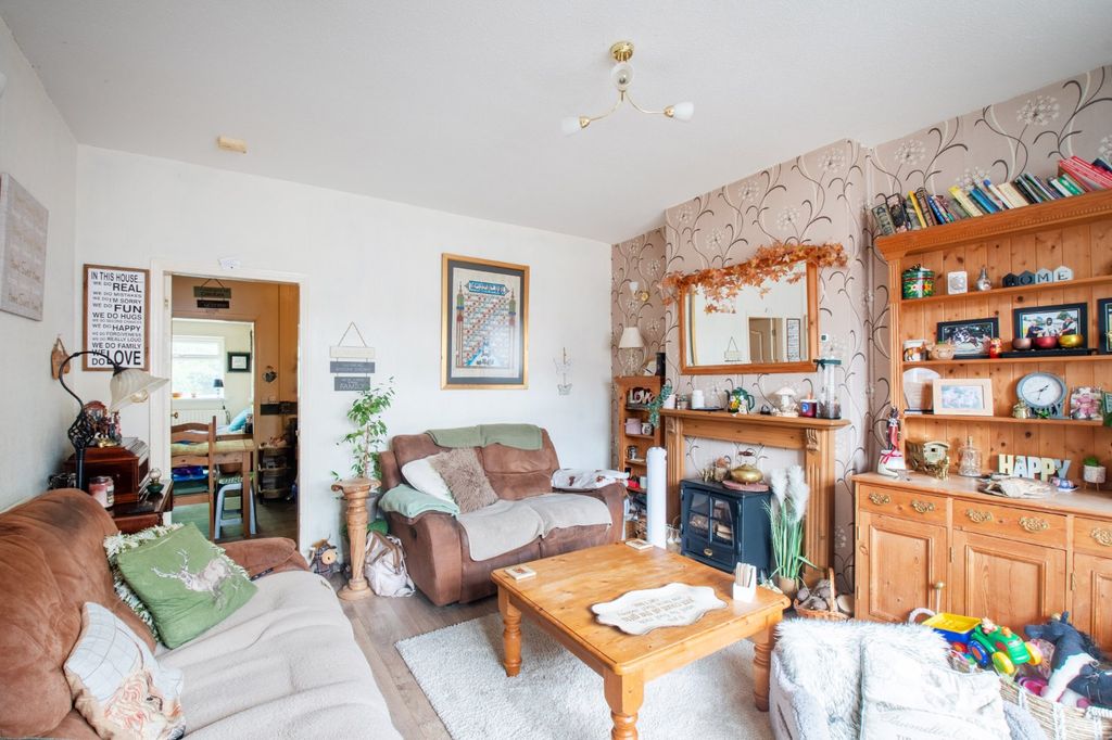 Property photo 2 of 13 Picture No. 02