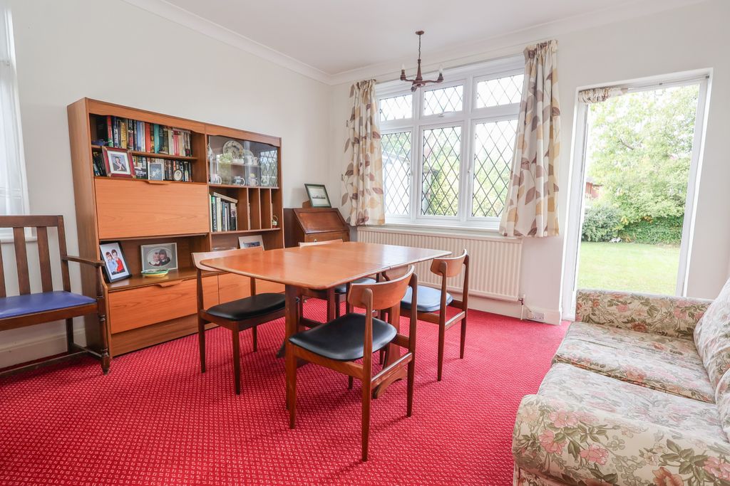 Property photo 3 of 15
