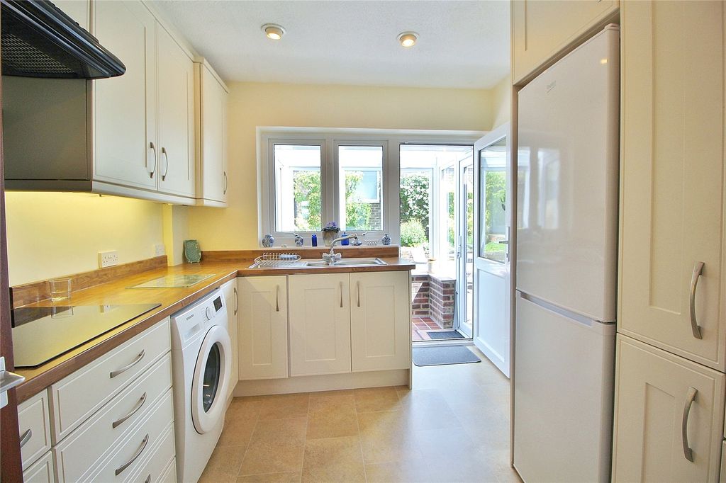 Property photo 3 of 22 Picture No. 09