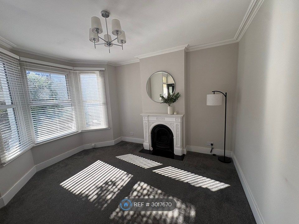 Property photo 2 of 19 Front Reception Room