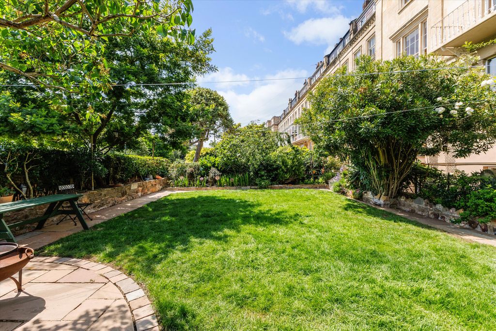 Additional image 7 of 7 bed semi-detached house for saleBurlington Road, Bristol BS6.