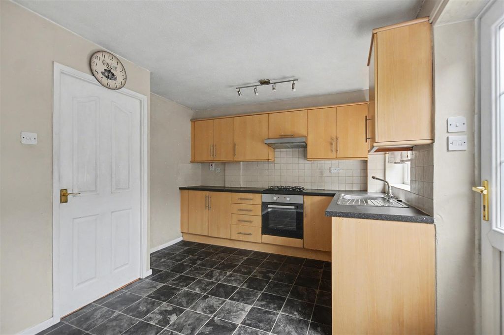 Property photo 3 of 14 Kitchen Diner_1.Jpeg