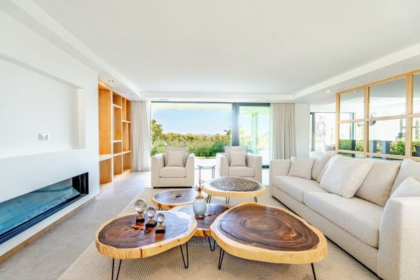 Property photo 2 of 3