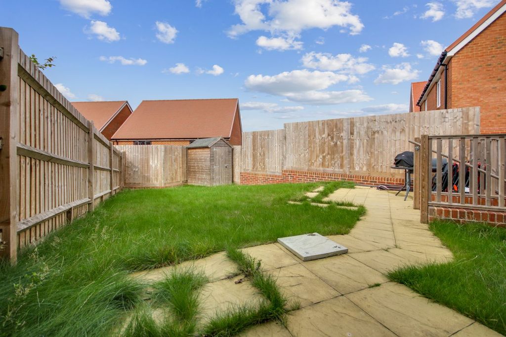 Property photo 2 of 12