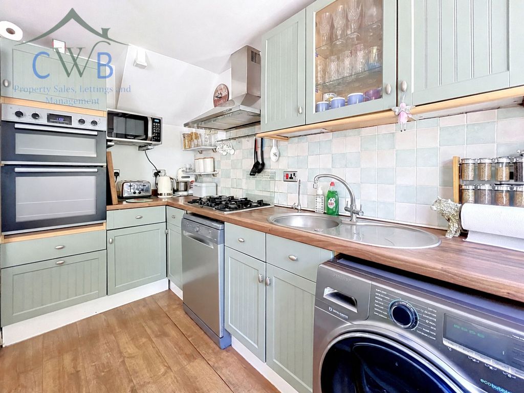 Property photo 3 of 22