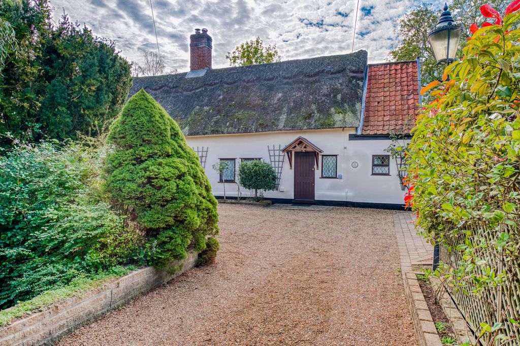 Property photo 1 of 28