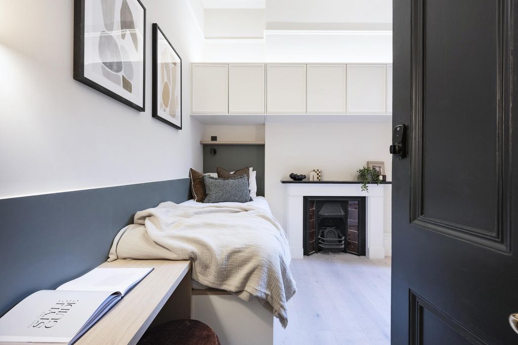 Property photo 2 of 11 F8 (3).Jpg