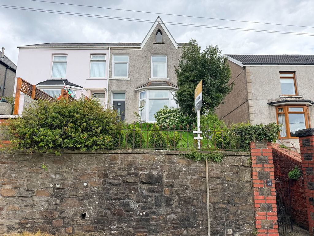 Property photo 1 of 26