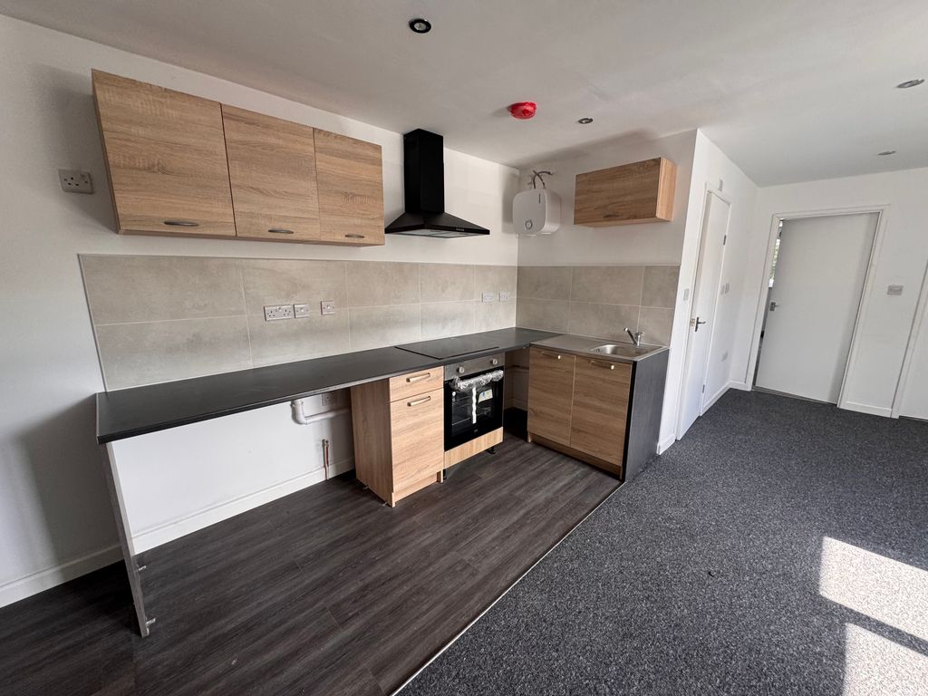 Property photo 3 of 6 Img_9175
