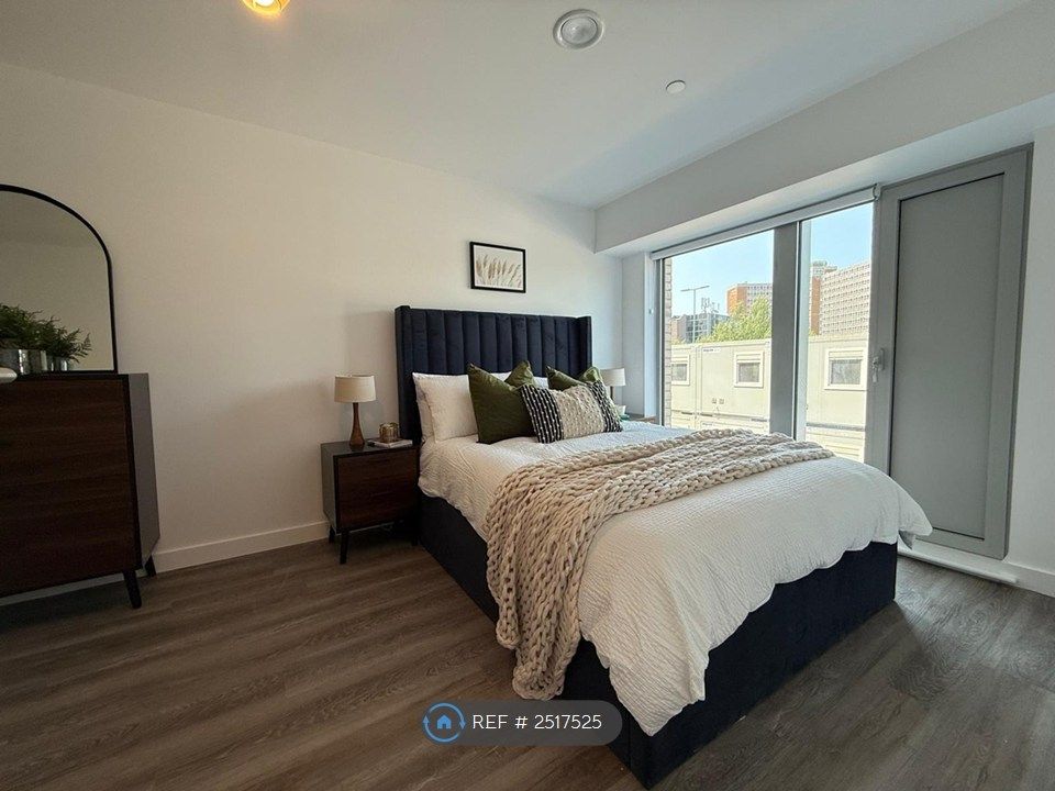 Property photo 3 of 5 Bedroom 1
