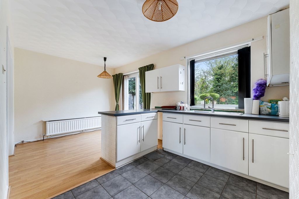 Property photo 3 of 30