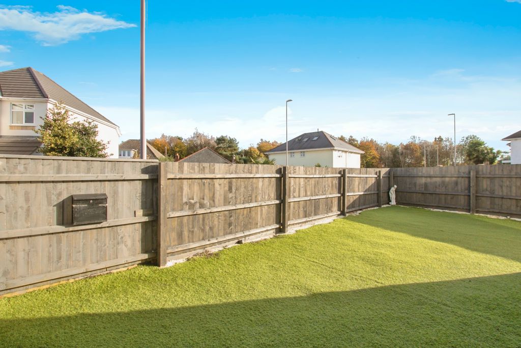 Property photo 2 of 17 Photography