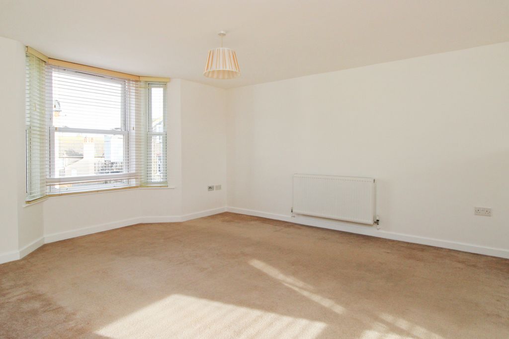 Property photo 2 of 12 R1-30630074.Jpg