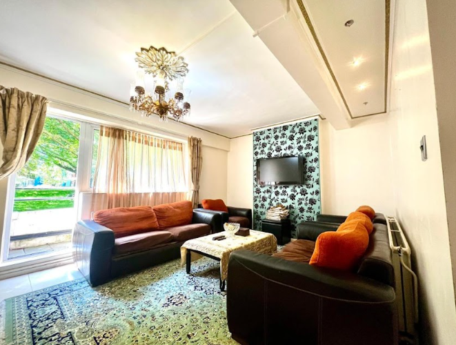 Property photo 3 of 7