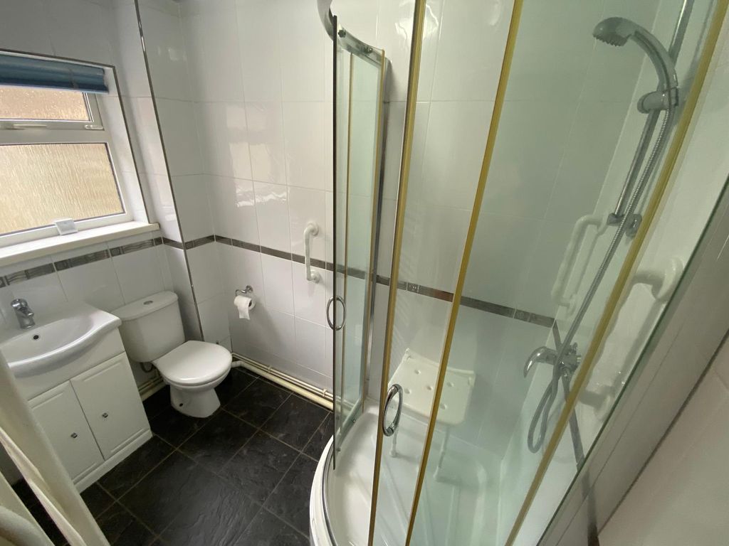 Property photo 3 of 6 Shower Room