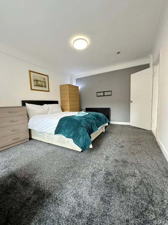 Property photo 2 of 5