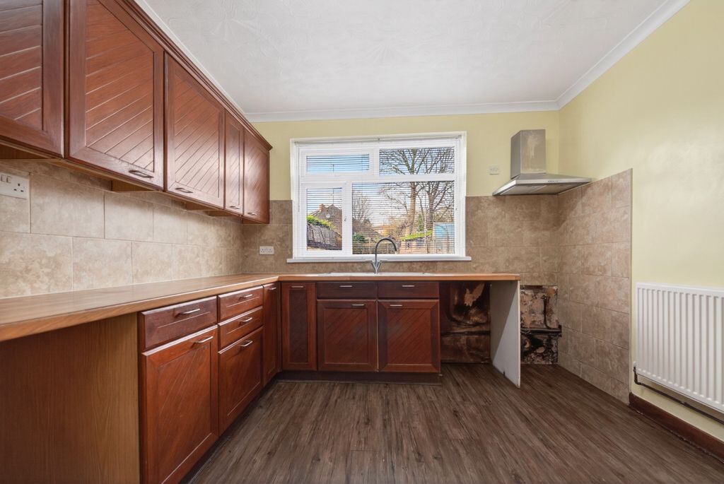 Property photo 2 of 26 4820415