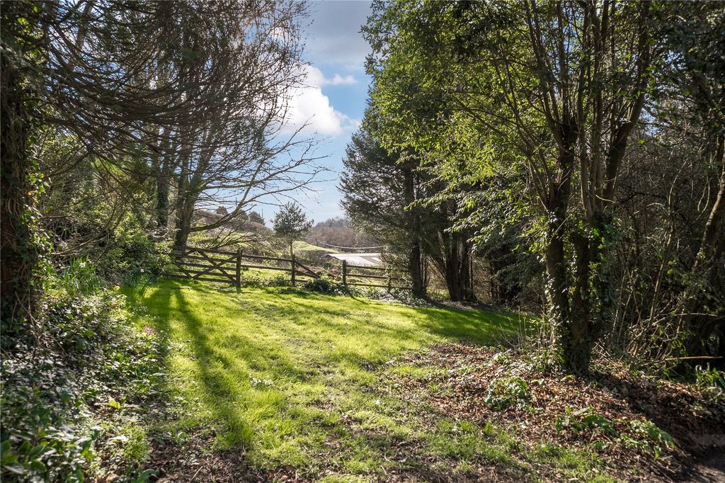 Property photo 3 of 26 Picture No. 24