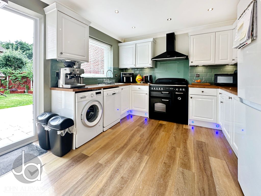 Property photo 2 of 25 20250807_133455741_0.5