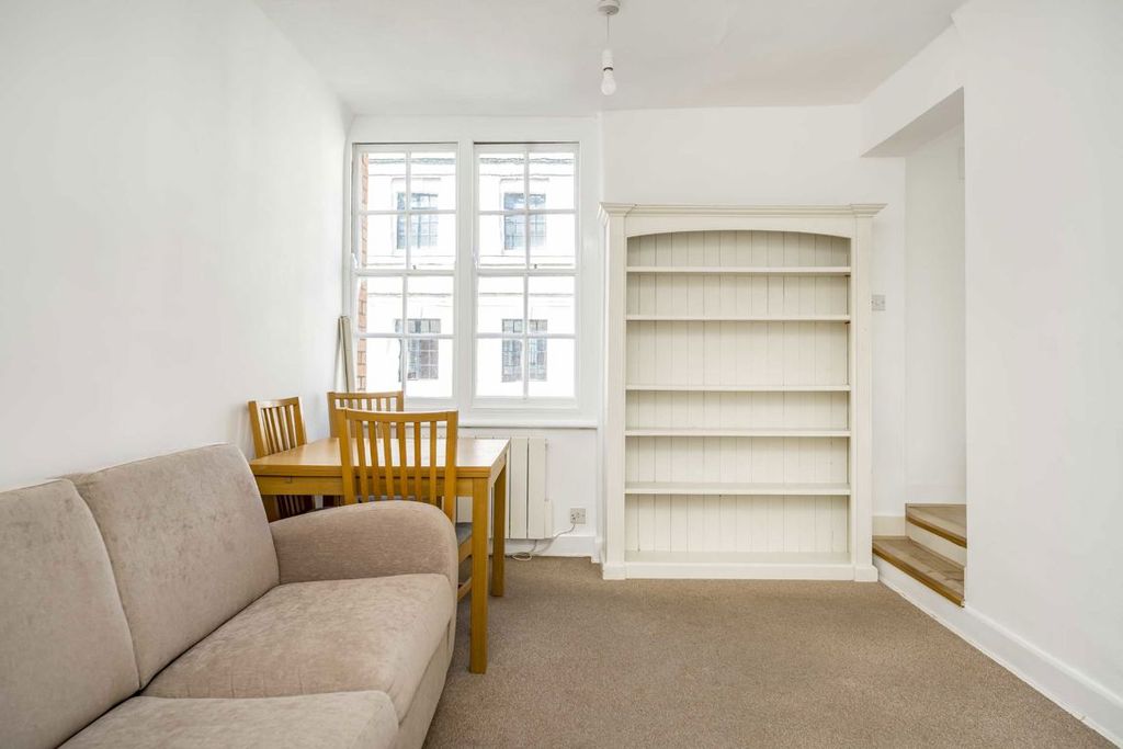 Property photo 3 of 5