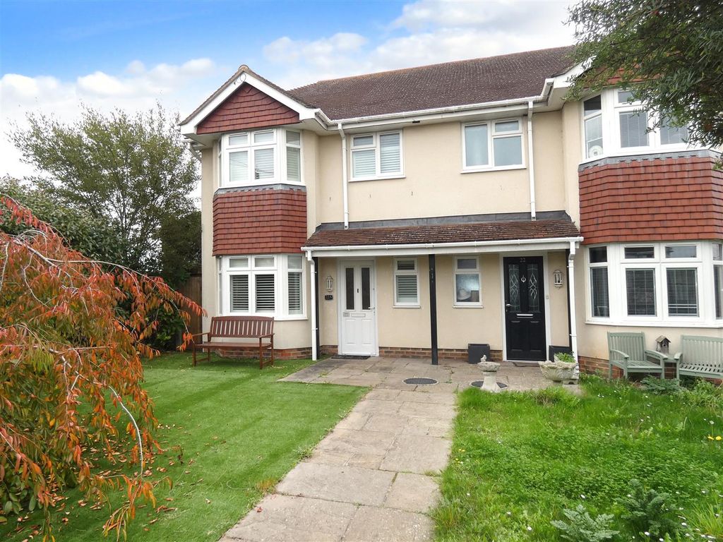 Property photo 1 of 17 P1070095.Jpg