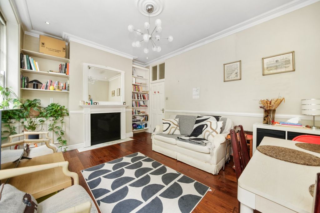 Property photo 2 of 13