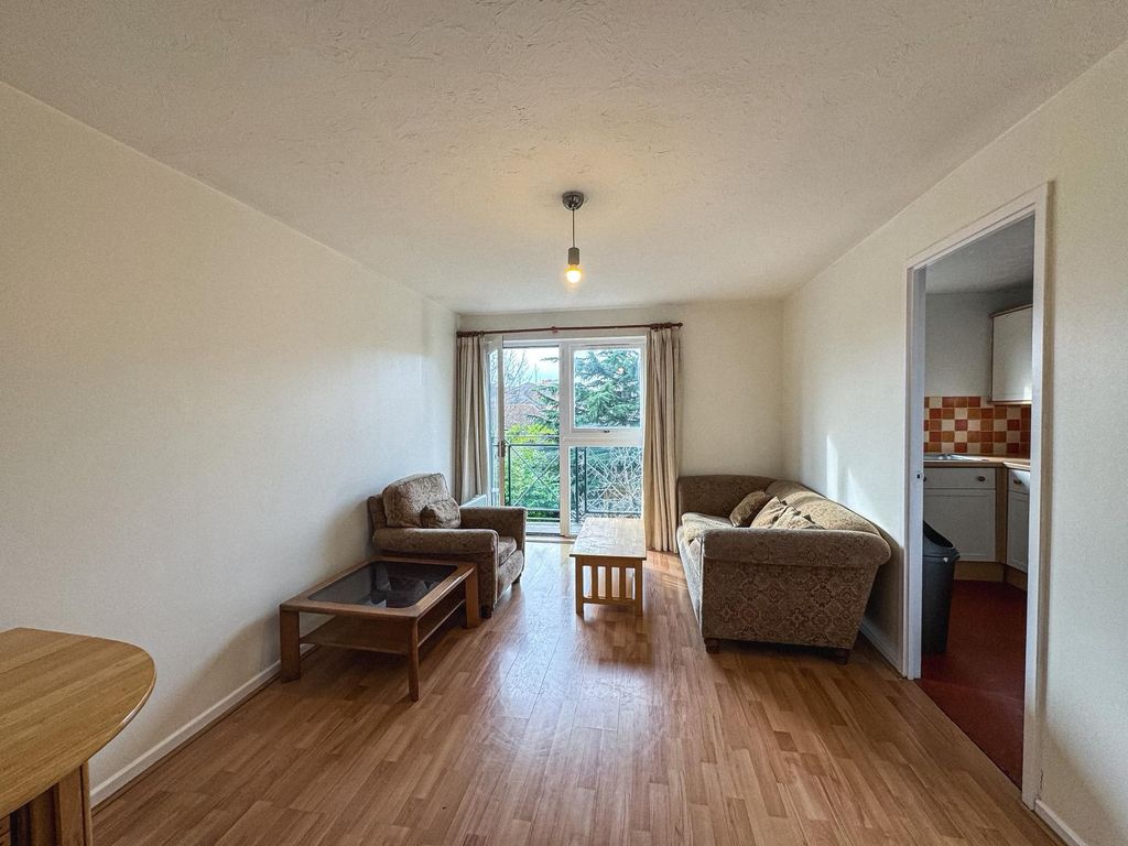 Property photo 2 of 16 Gallery